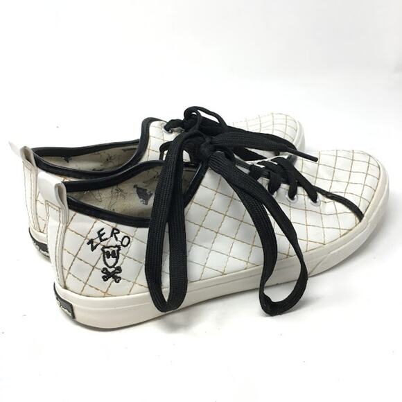 Ground Up Disney Tim Burton The Nightmare Before Christmas Sneakers 7 Quilted - Picture 3 of 9